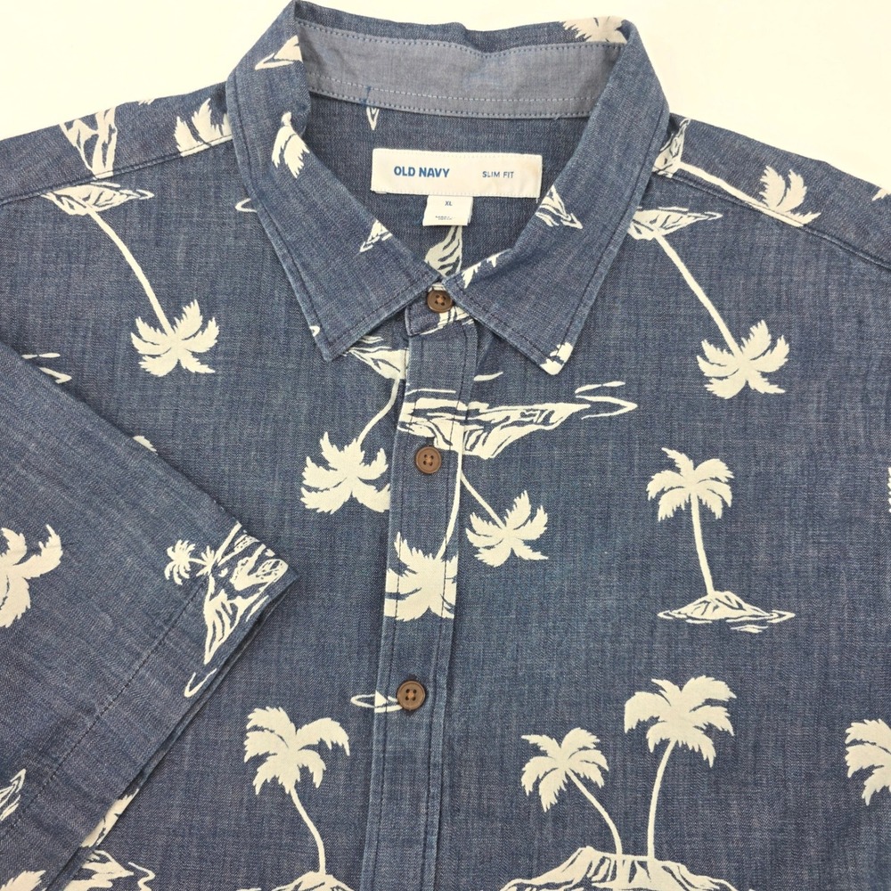 Old Navy Mens XL Slim Fit Blue Tropical Palm Tree Chambray Short Sleeve Shirt